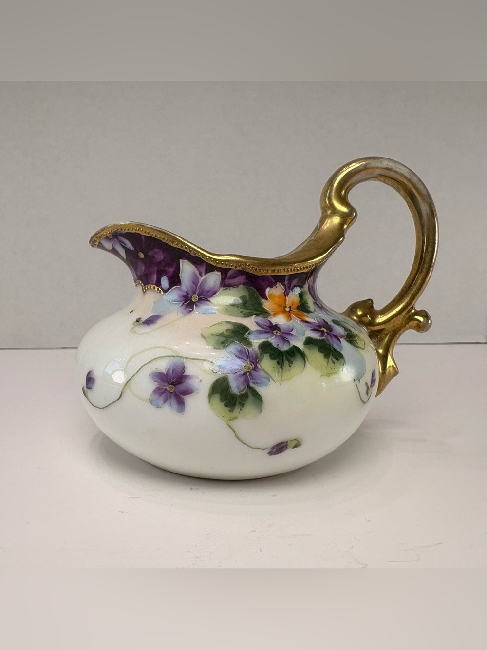 🌸 Vintage Noritake Hand Painted Floral Creamer Purple Violets Gold Handle Japan